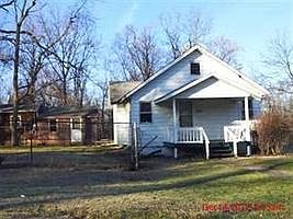 1st image of 924 Willard Ave