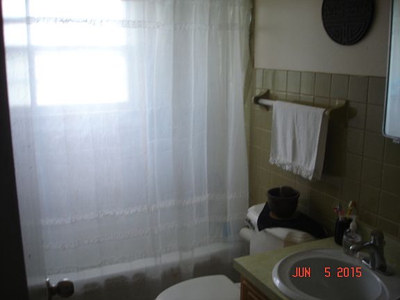 4th image of 102 N Iron St
