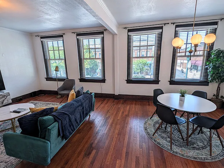 446 N Main St — Photo 7