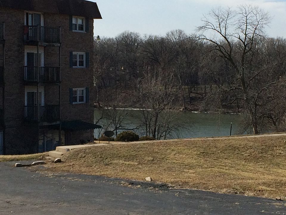 1st image of 941 N River Dr APT 308