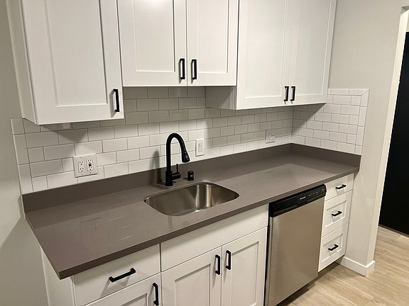 5th image of 11515 26th Ave NE #A