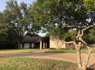 3001 Wooded Acres Dr, Waco, TX 76710