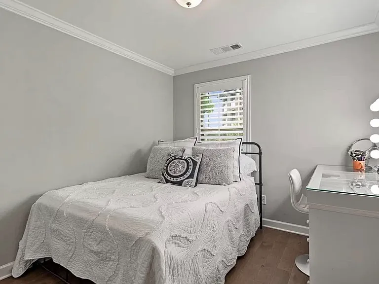 222 Walden Village Ln — Photo 7
