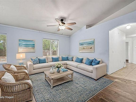 3rd image of 890 DELAND AVENUE