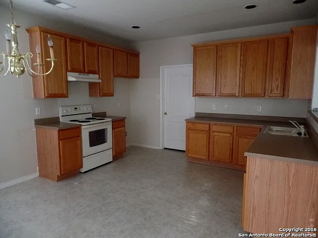 12719 Goldenrain Bay — Photo 7
