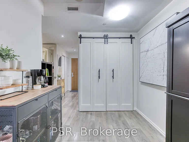 783 Bathurst St #321 — Photo 12