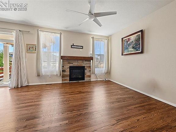 5th image of 9822 Emerald Vista Dr