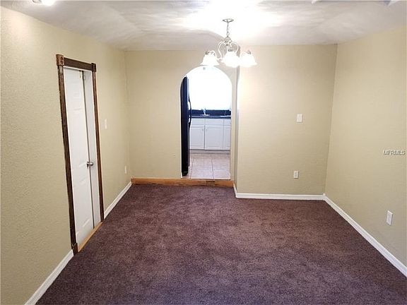 3rd image of 2108 W Crawford St