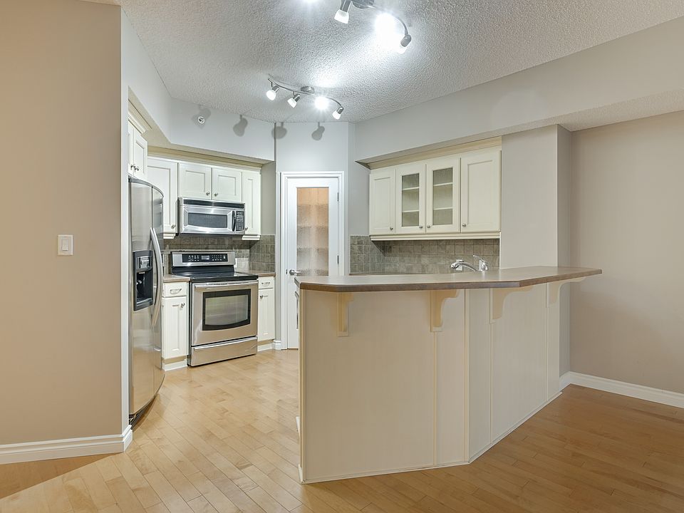 1st image of 10108 125th St NW #305