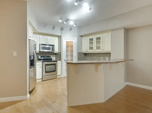 10108 125th St NW #305, Edmonton, AB T5N 4B6