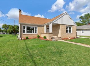412 Dieckhoff St, Neenah, WI 54956
