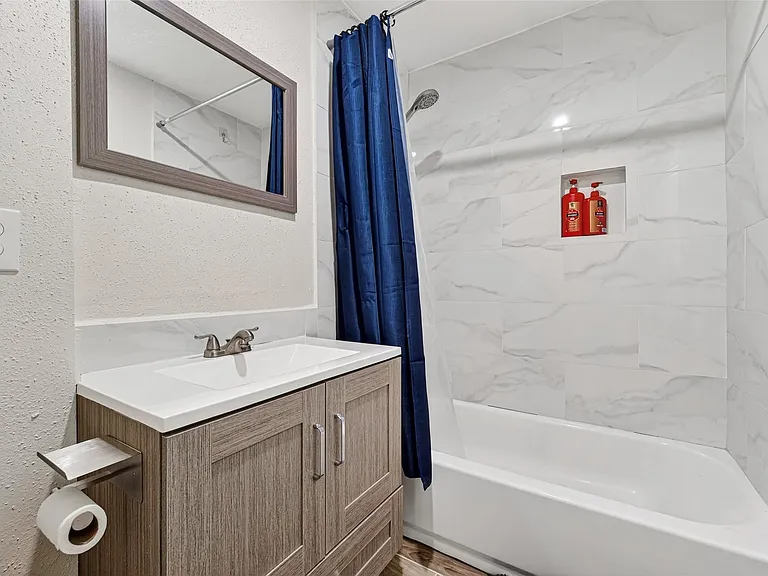13615 Lynnwood Ln — Photo 25