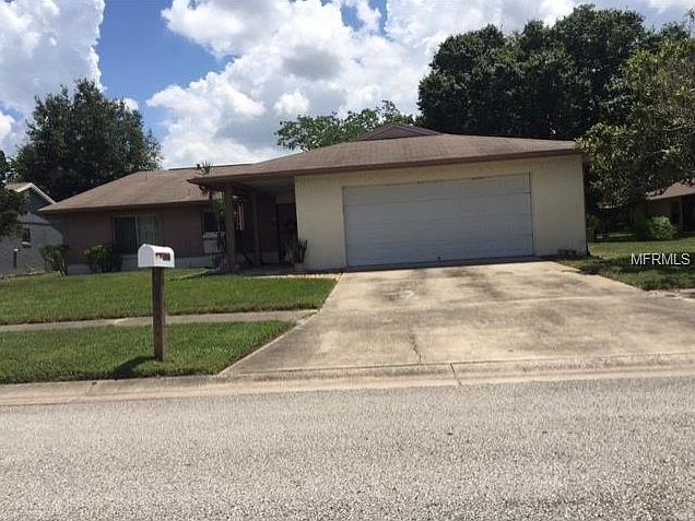 1st image of 10323 Lazy Lake Dr