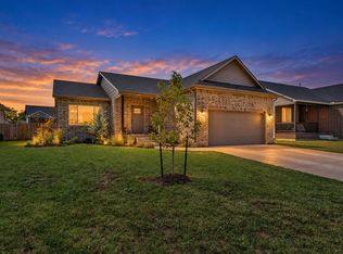711 N Wakefield Ave, Valley Center, KS 67147