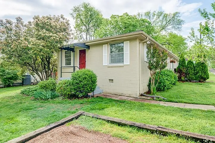 2 bed, 1.0 bath, 1085 sqft, $2,150 — Photo 4