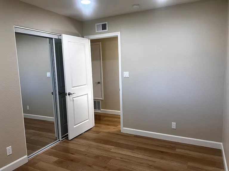 6002 Paxton Ct — Photo 15