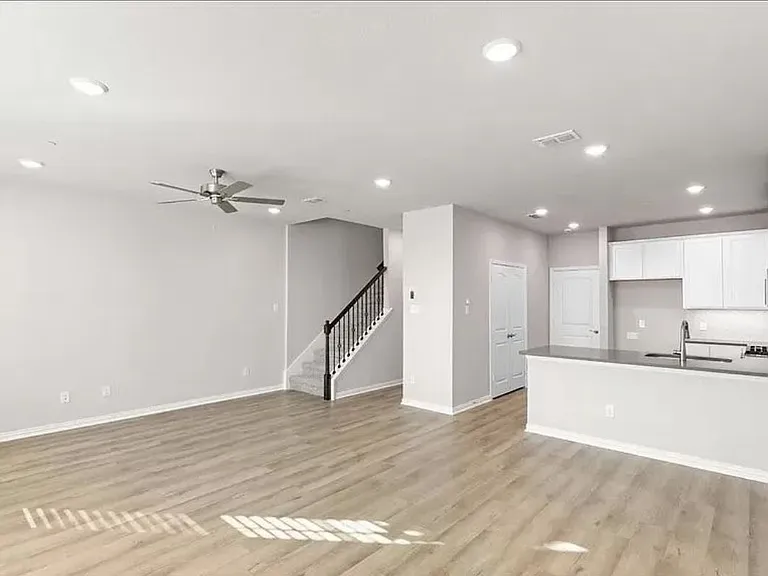 1205 Morgan St — Photo 12