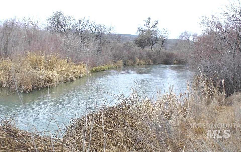 1st image of 19 Salmon Creek Dr