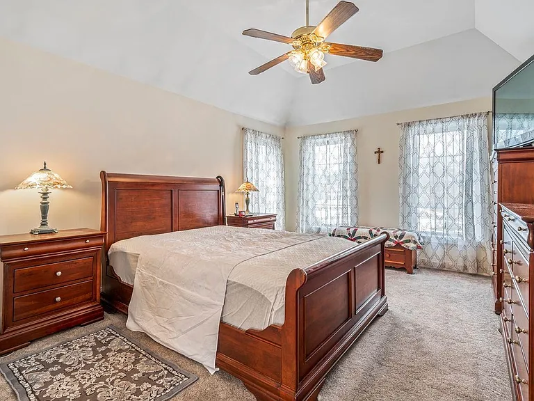 20 Ordway Ln — Photo 14