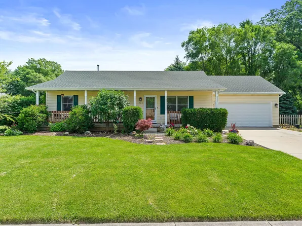 520 N Ben St, Plano, IL 60545