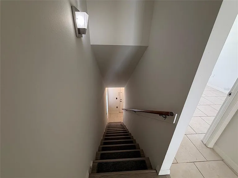 850 E Lime St #7 — Photo 24