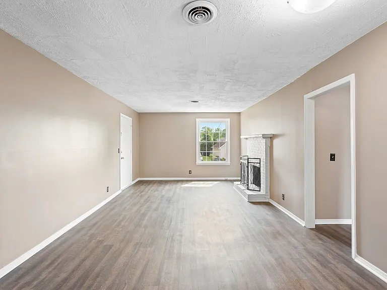 7305 Weston Way — Photo 16