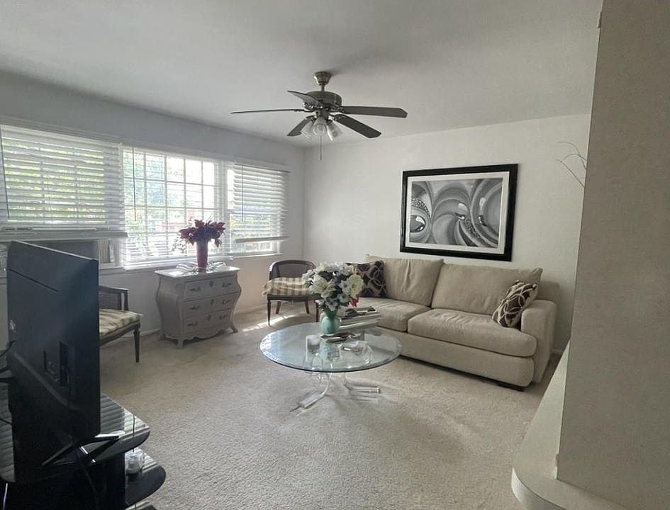 1st image of 27 Redgrave Ave