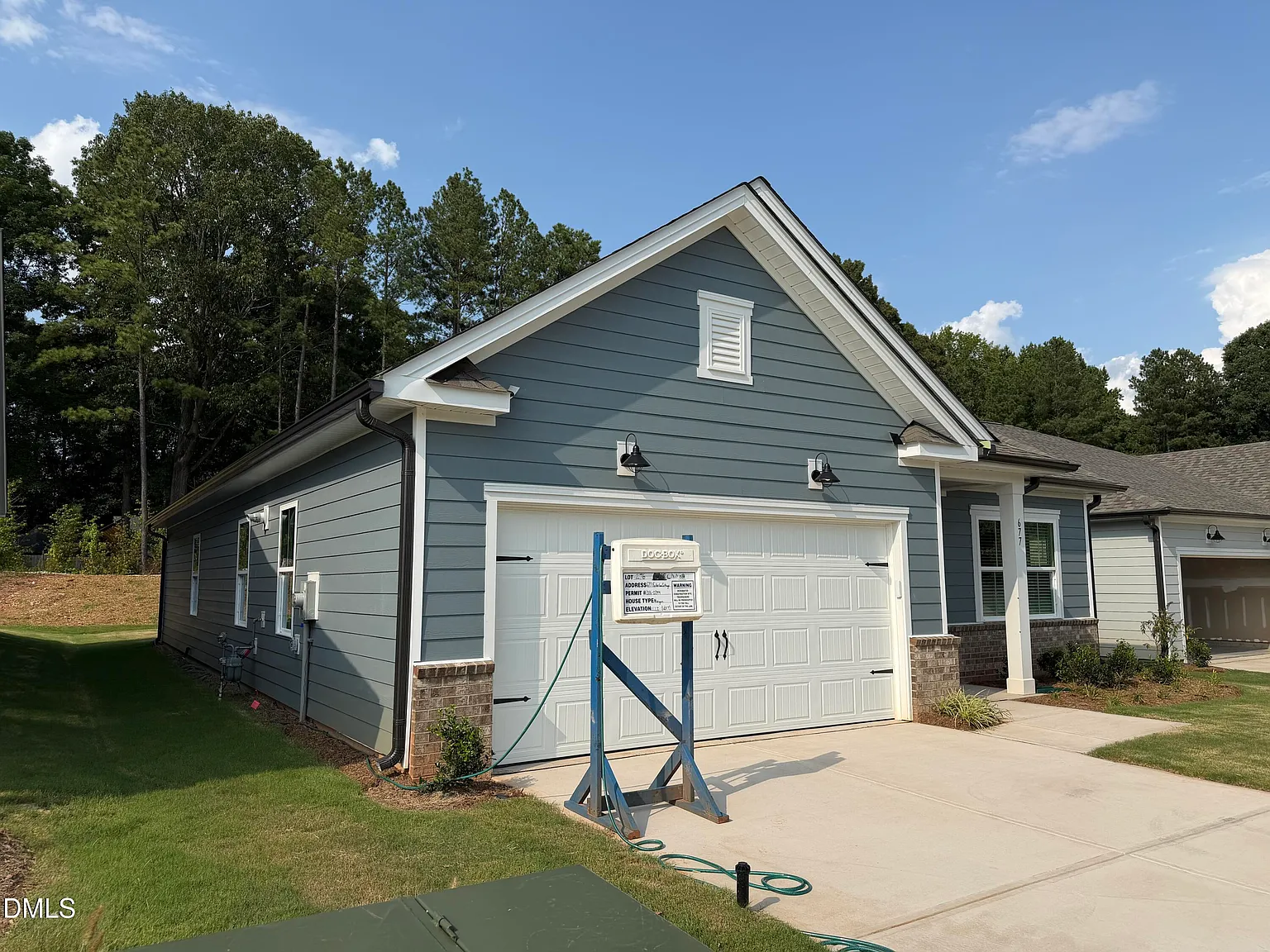 4 bed, 3.0 bath, 1702 sqft, $2,650 — Photo 2
