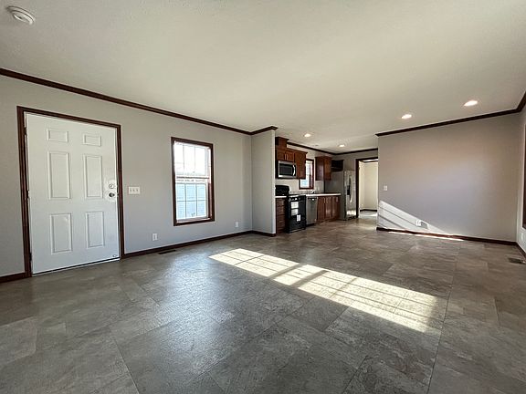 2nd image of 311 Westwood