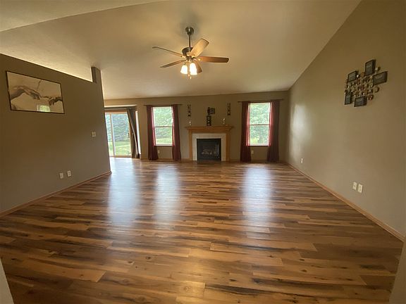 3rd image of 13471 Foxglove Ln