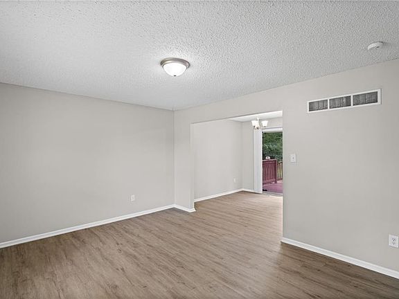 5th image of 10330 Smalley Ct