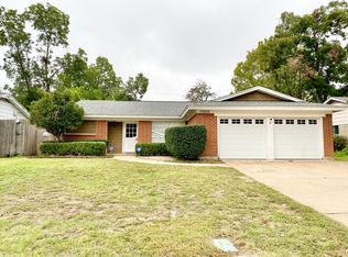 2908 Lisa Ln, Arlington, TX 76013