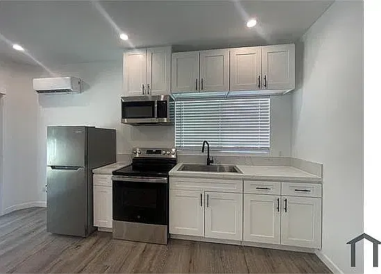 1 bed, 397 sqft, $2,050 — Photo 4