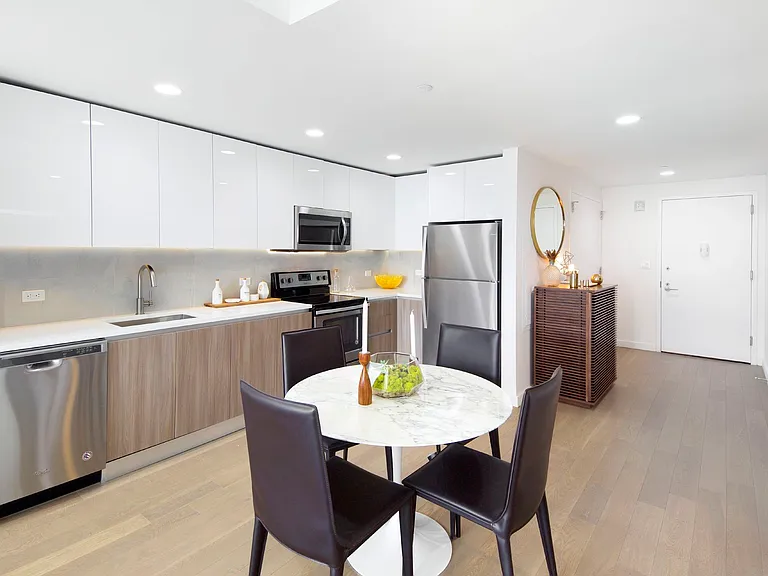 Newport Rentals — Photo 316