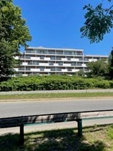 227 Coolidge Ave APT 205, Watertown, MA, 02472