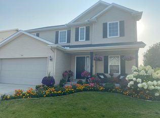 1061 Geyser Peak Rd, Normal, IL 61761