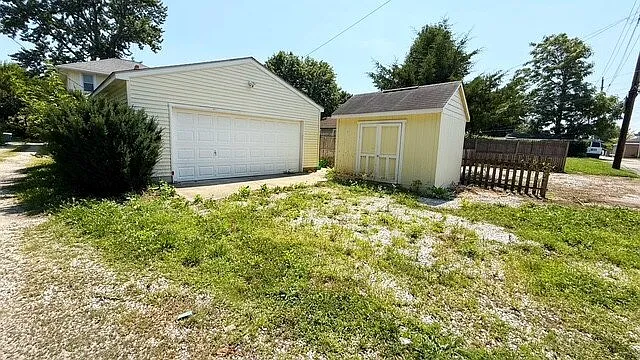 2012 Olive St — Photo 21