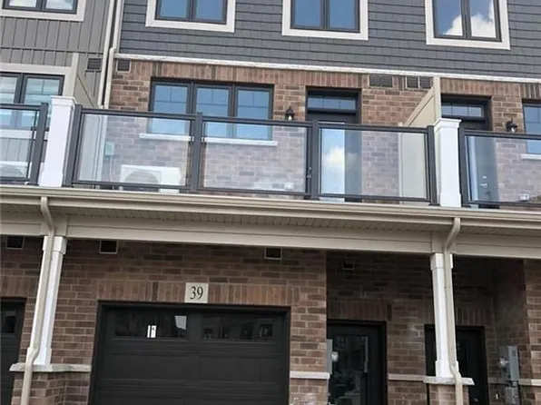 100 Hollywood Ct, Cambridge, ON N1R 0C5