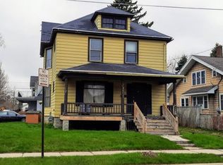 1236 S 8th St, Manitowoc, WI 54220