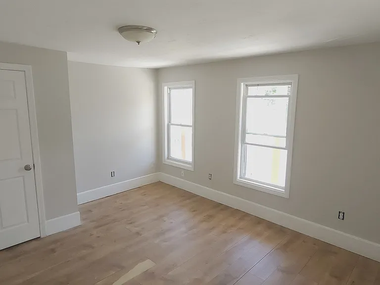 Floor 2 — Photo 20