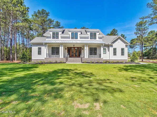 3 Ridgeland Street, Pinehurst, NC 28374