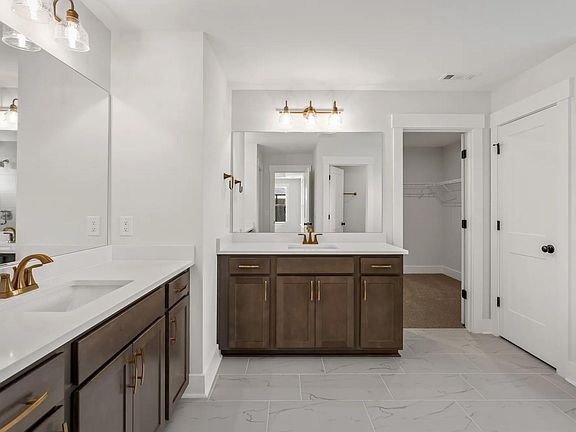 The Brookston D Primary Suite Bathroom