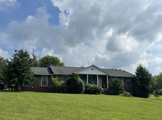 101 Sam Davis Dr, Springfield, TN 37172