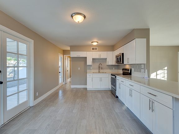 3rd image of 6316 Burgundy Way