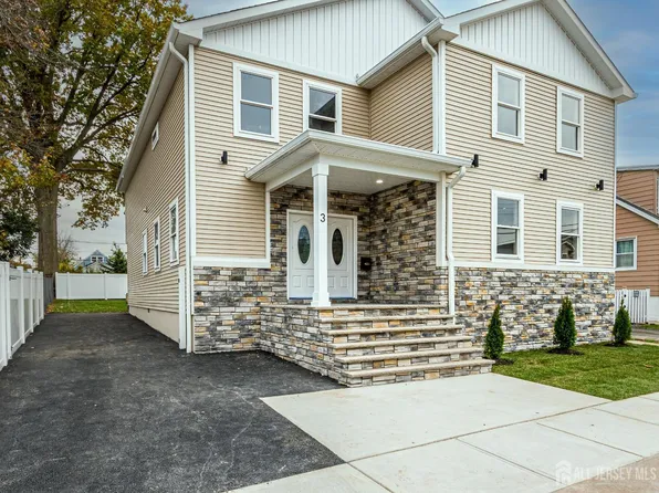 3 Saint Ann St, Carteret, NJ 07008