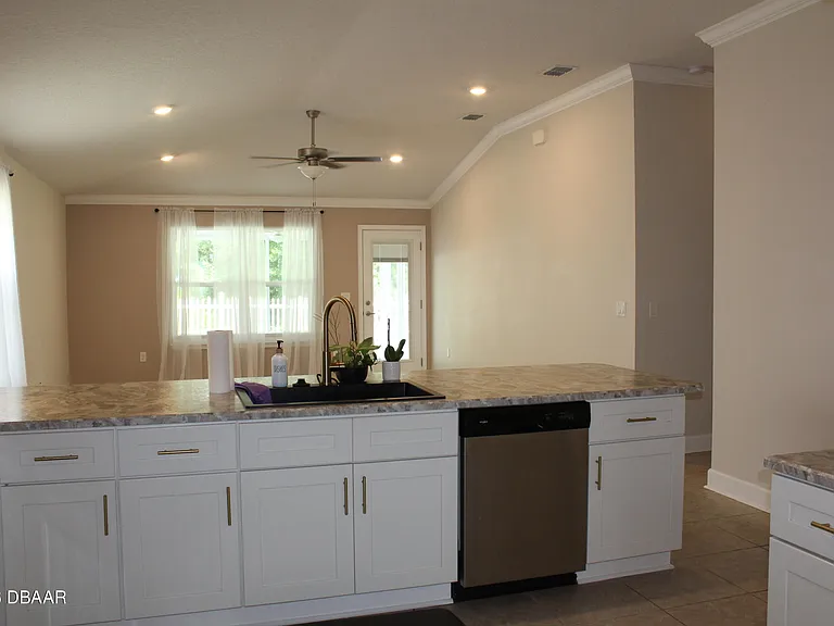 25 Rivertown Rd — Photo 6