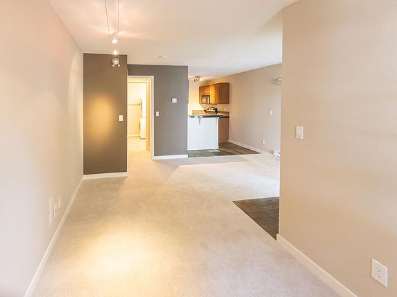 3rd image of 6817 137th Pl NE APT 447