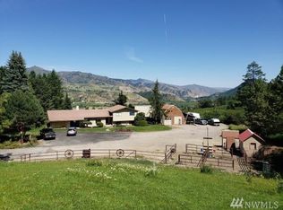 61 Turkey Point Ln, Dryden, WA 98821