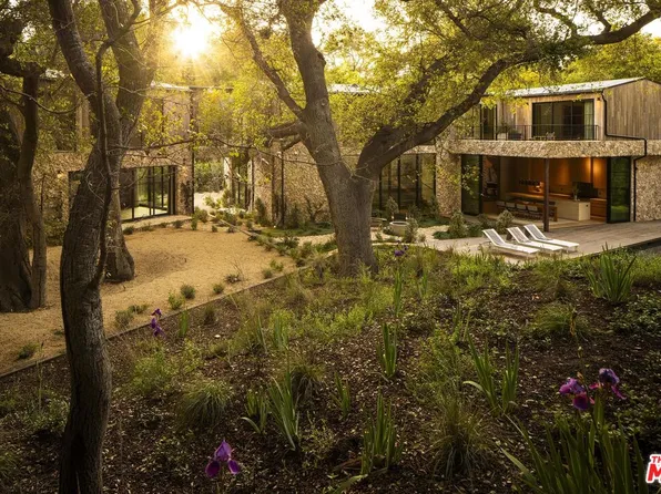 3274 Oakdell Rd, Studio City, CA 91604