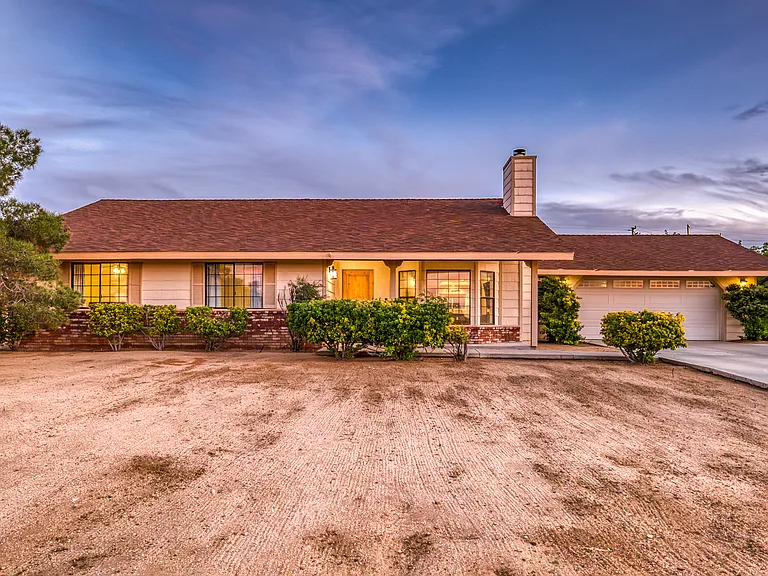 57731 San Tropeze Dr — Photo 3